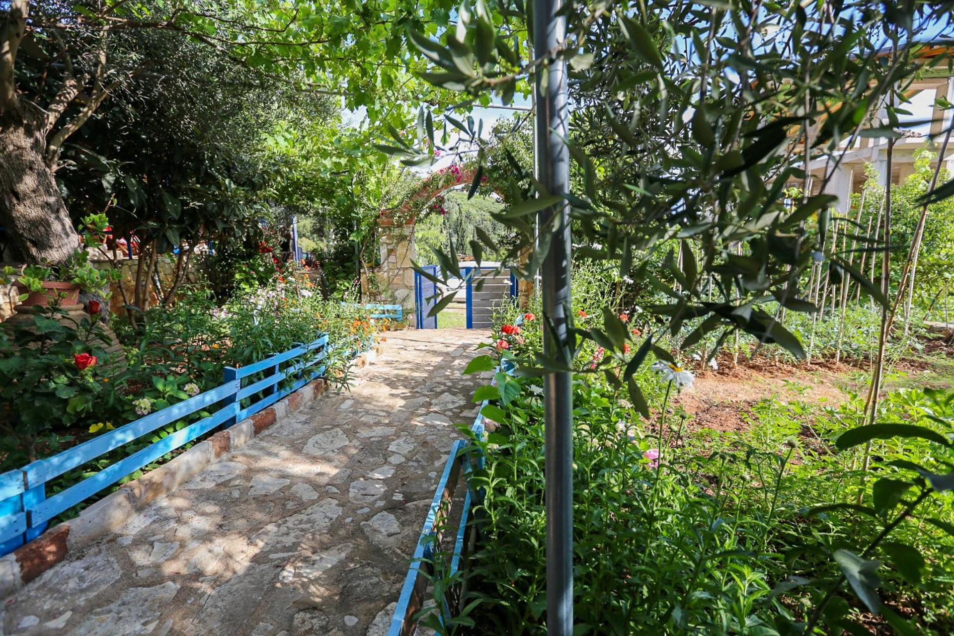 Motel Holiwood Himarë Exterior foto