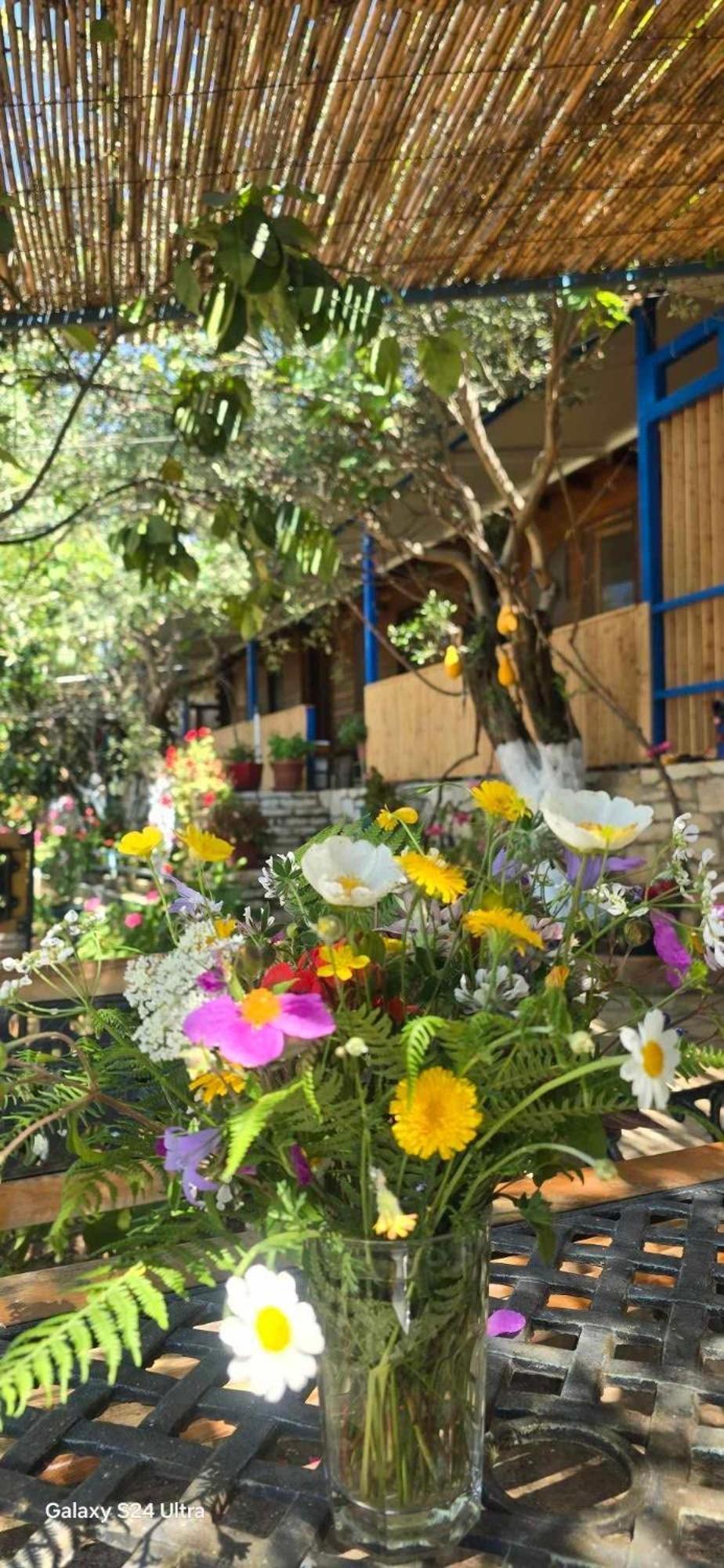 Motel Holiwood Himarë Exterior foto